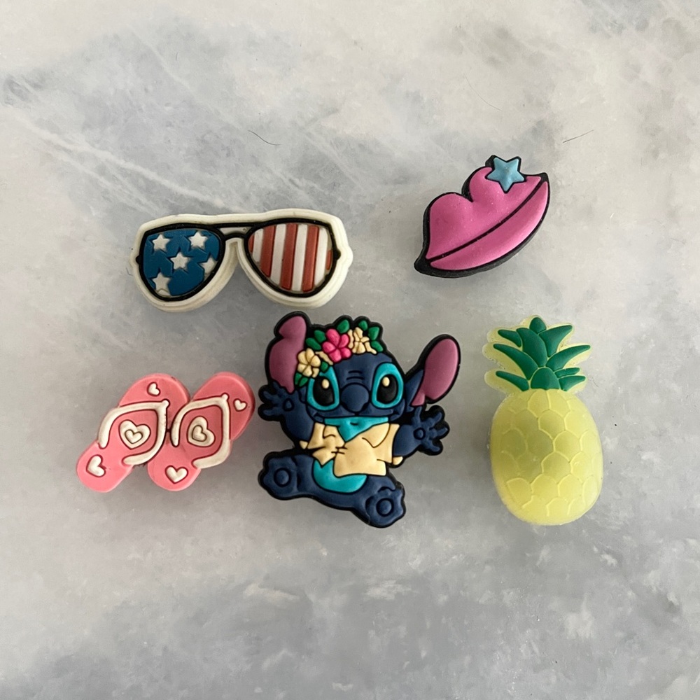 5pc Y2K Summer Croc Charm Bundle | Blue Alien, Lips, Pineapple & Sunglasses
